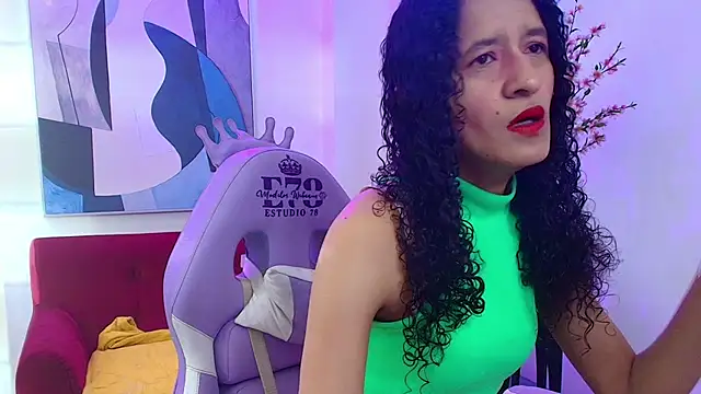 Alice candace online show from November 22, 2025, 7:35 pm