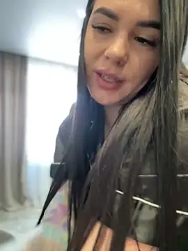 Snapshot of HugeBoobs- chatting on February 13, 2025, 10:02 am HugeBoobs- online show from February 13, 2025, 10:02 am