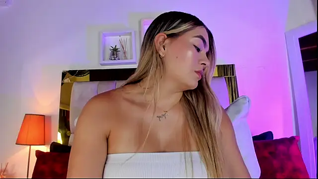 emmy r online show from September 25, 2025, 12:11 pm