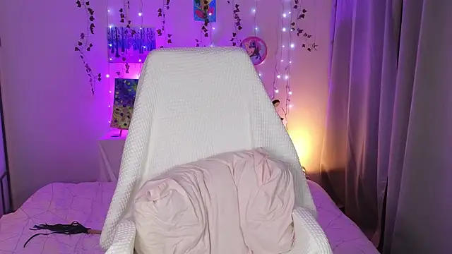 ImBonBon online show from July 9, 2026, 11:48 pm