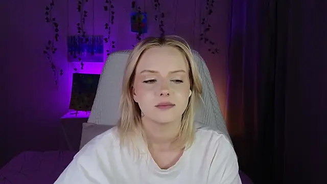 ImBonBon online show from July 11, 2026, 10:54 pm