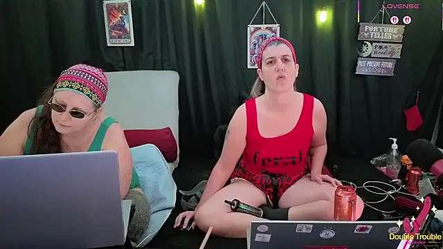 Sexy Mama-69 online show from November 26, 2025, 5:35 pm