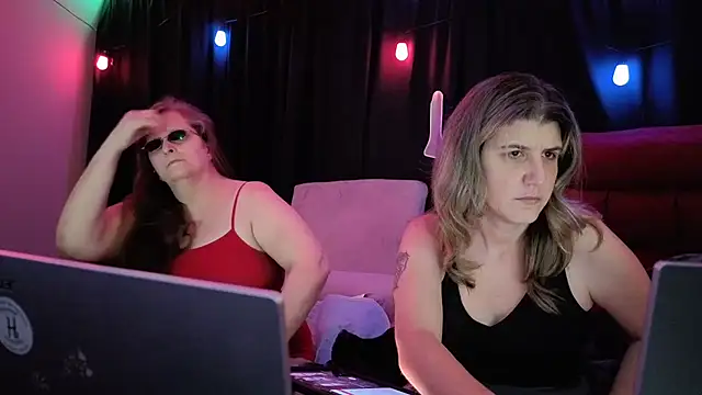 Sexy Mama-69 online show from September 24, 2025, 4:46 pm