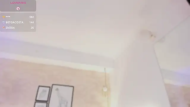 chloe sullivannn online show from February 3, 2026, 2:53 am