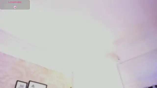 chloe sullivannn online show from February 4, 2026, 8:48 pm