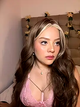 Jullieetta online show from September 24, 2025, 11:39 am