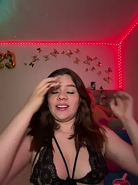 Jullieetta online show from January 14, 2025, 6:45 am