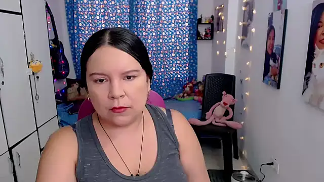 claryssa  online show from September 12, 2025, 8:08 pm