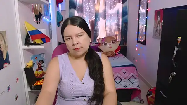 claryssa  online show from July 24, 2026, 1:18 pm