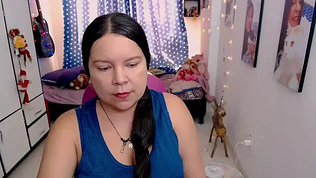 claryssa  online show from February 20, 2026, 6:21 pm