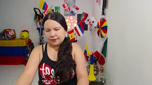 claryssa  online show from July 9, 2026, 12:59 pm