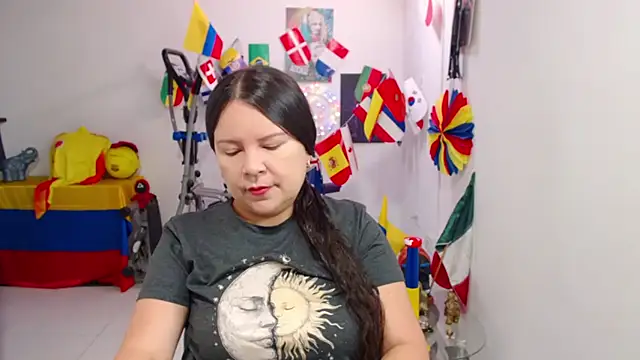 claryssa  online show from July 6, 2026, 12:56 pm