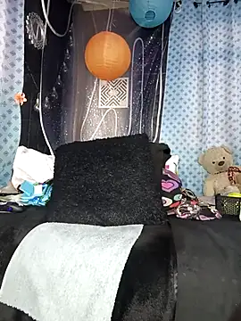 Horny kaylee online show from December 14, 2025, 6:24 pm