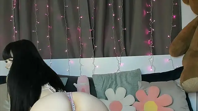 Juicy MilkX online show from February 21, 2025, 8:51 am