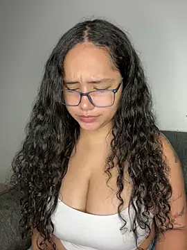 CurlyGirl 1 online show from March 11, 2025, 11:12 am