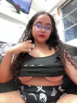 CurlyGirl 1 online show from March 14, 2025, 8:06 pm