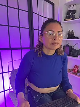 Snapshot of SheraHadee chatting on June 21, 2026, 8:25 pm SheraHadee online show from June 21, 2026, 8:25 pm