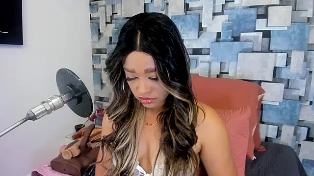 angel dthroatt online show from July 3, 2026, 12:11 pm