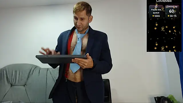 sexy-boy071 online show from February 14, 2025, 8:26 pm