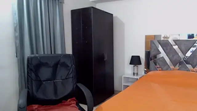 Snapshot of Frank_heaven01 chatting on February 18, 2026, 4:47 pm Frank heaven01 online show from February 18, 2026, 4:47 pm