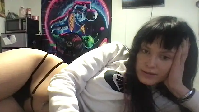 kittycatkendra online show from February 9, 2026, 3:43 pm