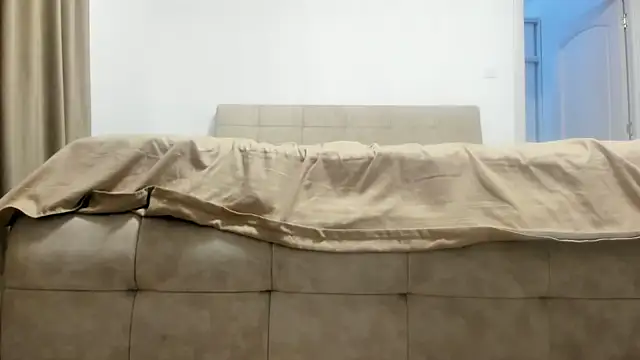 Snapshot of Hottalicia2 chatting on February 13, 2026, 3:34 pm Hottalicia2 online show from February 13, 2026, 3:34 pm