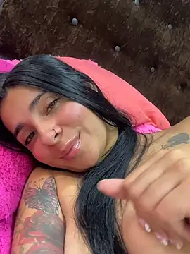 Meganmilk1 online show from March 6, 2026, 1:39 pm