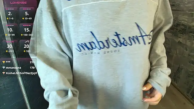 NicolRoss  online show from February 26, 2025, 4:27 pm