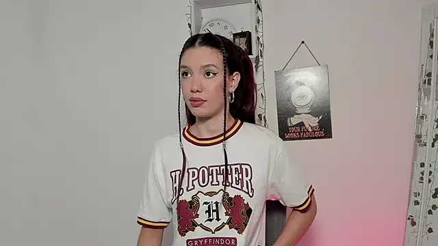 Emperatriiz online show from December 25, 2024, 6:52 pm