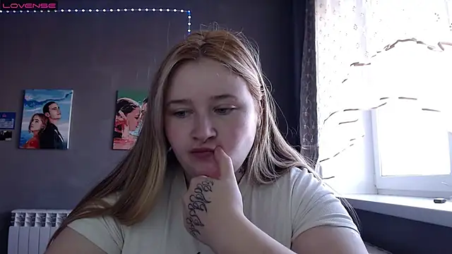 Light Luna online show from October 25, 2025, 8:13 am