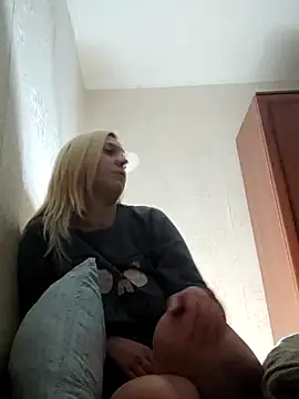 LeraSweet online show from October 5, 2025, 7:15 pm