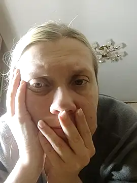 LeraSweet online show from October 25, 2025, 8:09 pm