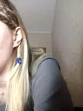 LeraSweet online show from March 16, 2025, 8:10 pm