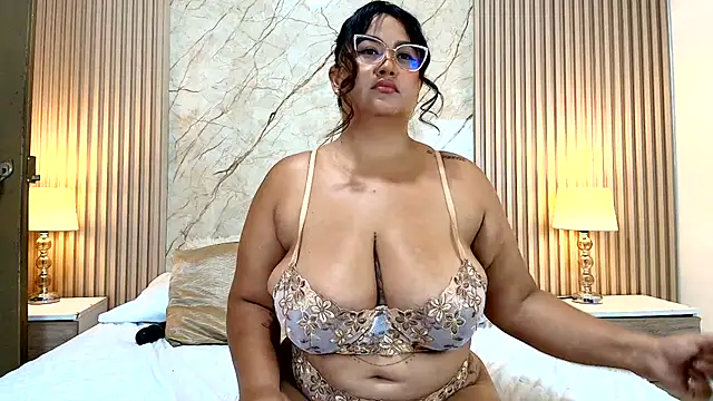 Snapshot of IsabellMendez_ chatting on August 7, 2026, 8:26 pm IsabellMendez online show from August 7, 2026, 8:26 pm