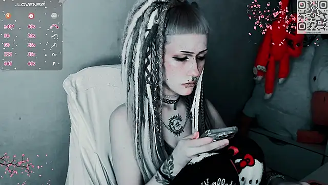 say mary online show from November 28, 2025, 11:43 am