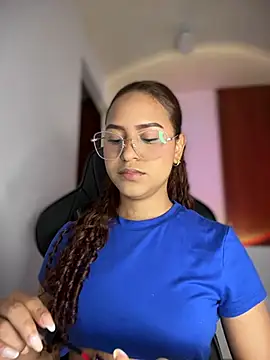 gretta kler1 online show from March 11, 2025, 3:12 pm