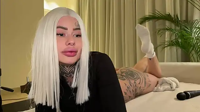 bambixboo online show from March 9, 2026, 6:33 pm