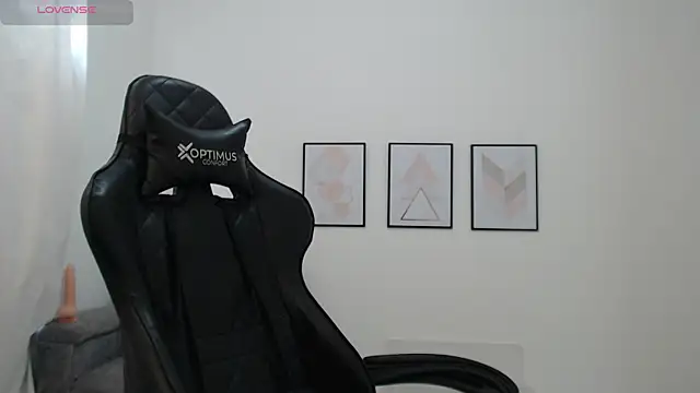 natalia curvy1 online show from January 8, 2026, 5:41 pm