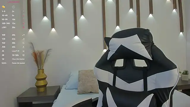 megan cooper28 online show from September 20, 2025, 7:19 pm