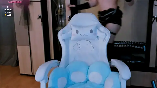 FemAlexa  online show from February 19, 2026, 6:05 pm