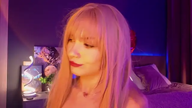 SandraBoyl online show from March 18, 2025, 4:18 am