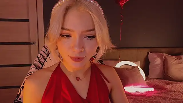 SandraBoyl online show from March 14, 2025, 1:05 am