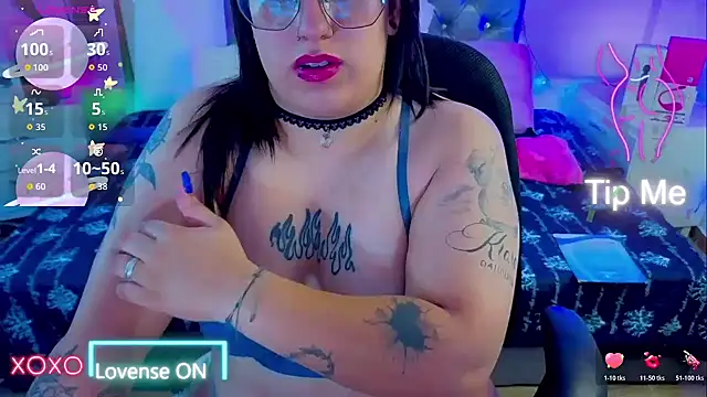 Snapshot of NatalieHarris chatting on June 2, 2026, 6:19 pm NatalieHarris online show from June 2, 2026, 6:19 pm