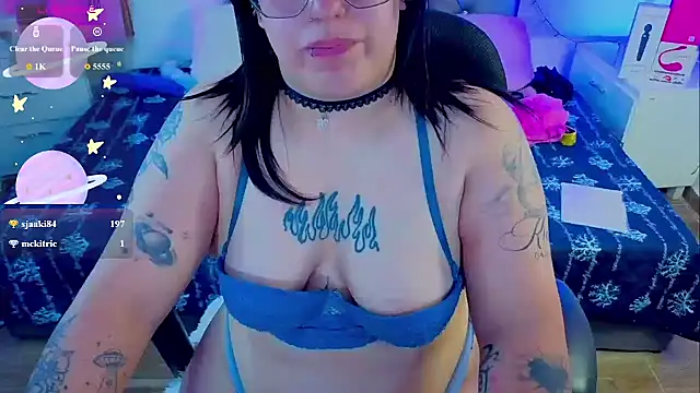 Snapshot of NatalieHarris chatting on June 14, 2026, 2:24 am NatalieHarris online show from June 14, 2026, 2:24 am