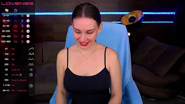 JasminJames online show from March 19, 2025, 1:29 pm