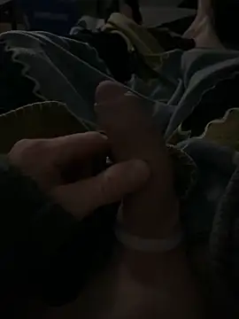 Snapshot of fullfillyourdreams chatting on October 9, 2025, 10:21 pm fullfillyourdreams online show from October 9, 2025, 10:21 pm