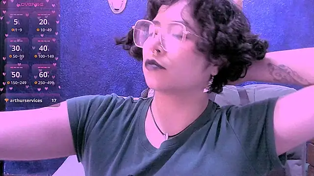NinaYellow online show from July 1, 2026, 2:17 pm