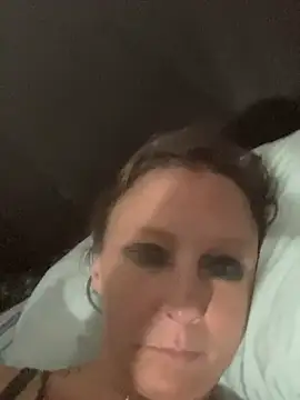 Everlyrose27 online show from January 11, 2025, 1:27 am