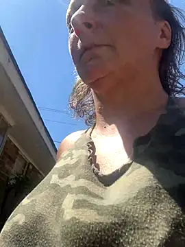 Everlyrose27 online show from September 28, 2025, 6:59 pm