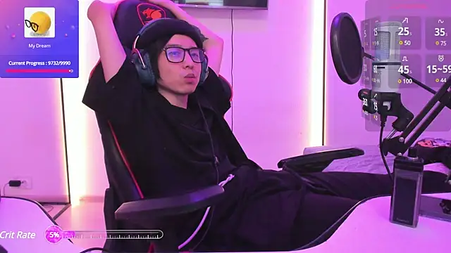 wexlee7 online show from February 27, 2025, 1:08 am